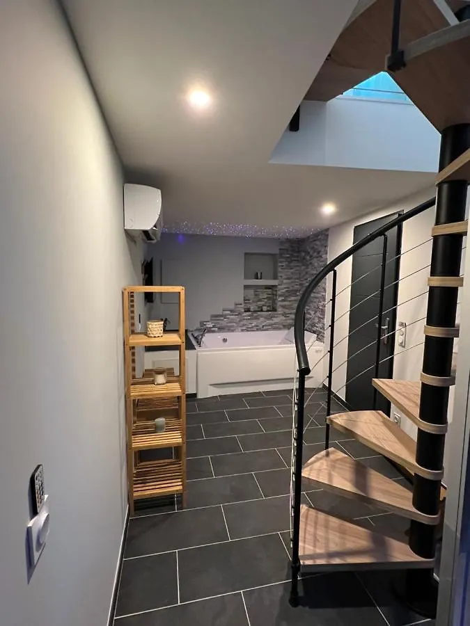 הייר Petite Maison Cosy Et Moderne Avec Bain A Remous בית נופש