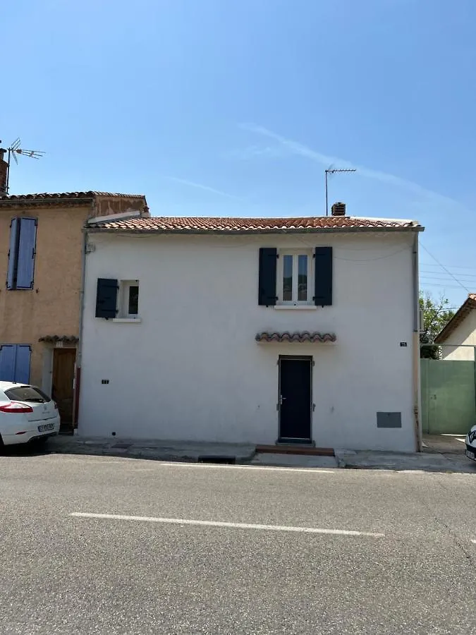 הייר Petite Maison Cosy Et Moderne Avec Bain A Remous 0*,  צרפת