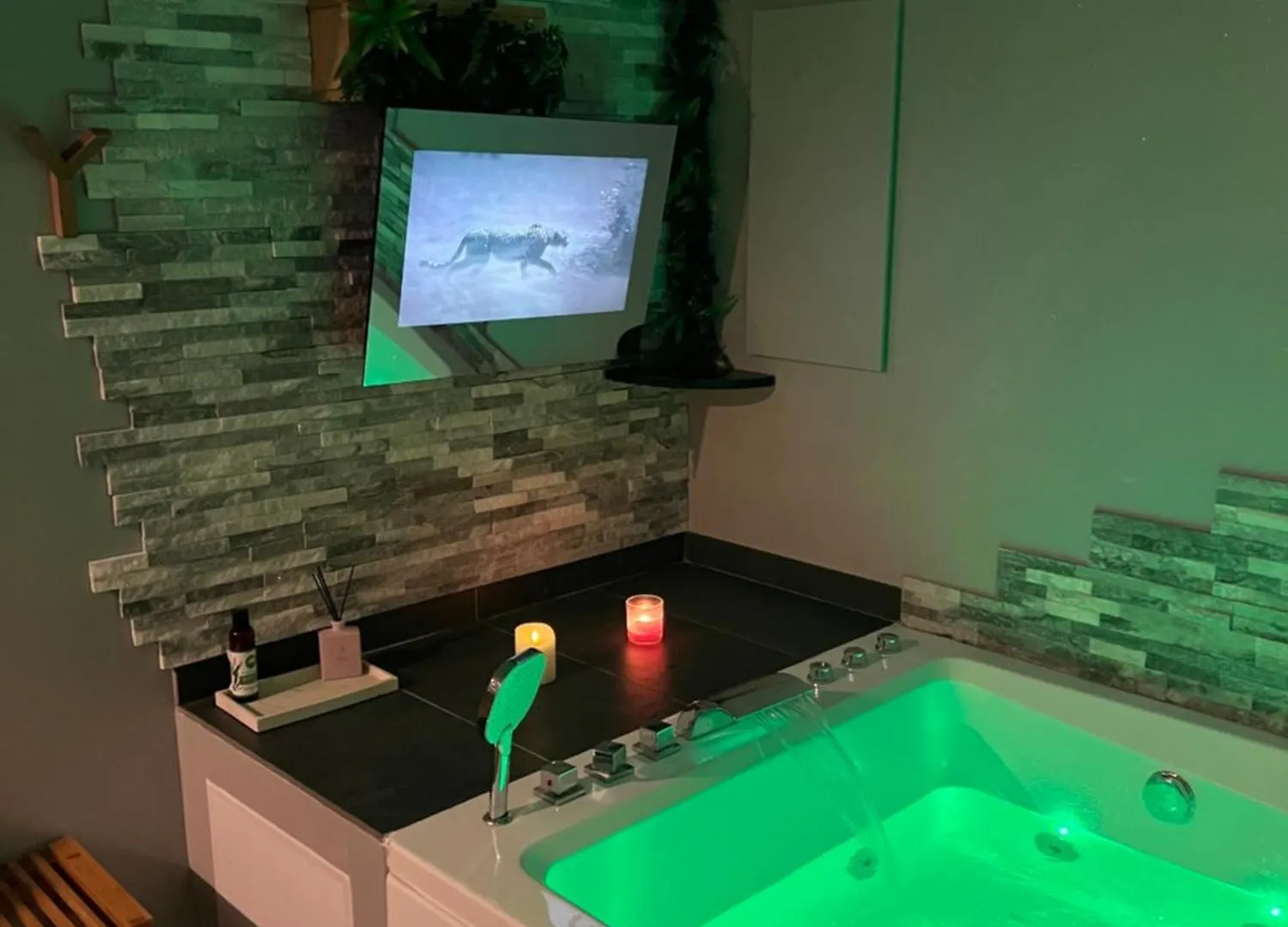 הייר Petite Maison Cosy Et Moderne Avec Bain A Remous