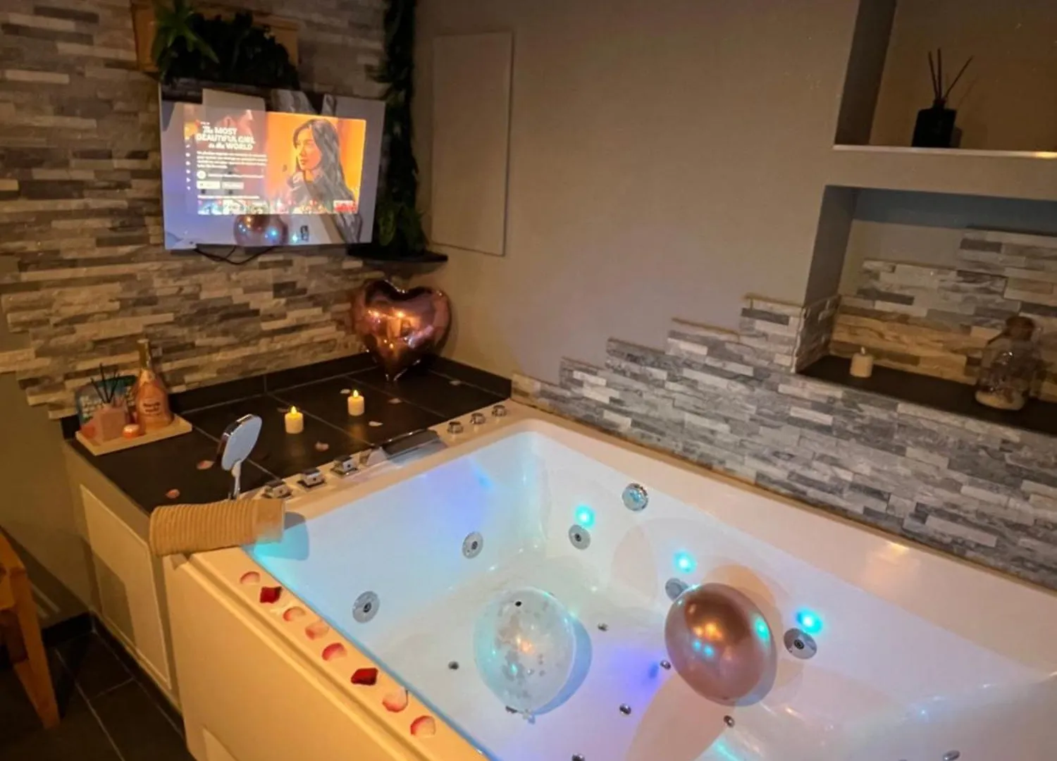 הייר Petite Maison Cosy Et Moderne Avec Bain A Remous
